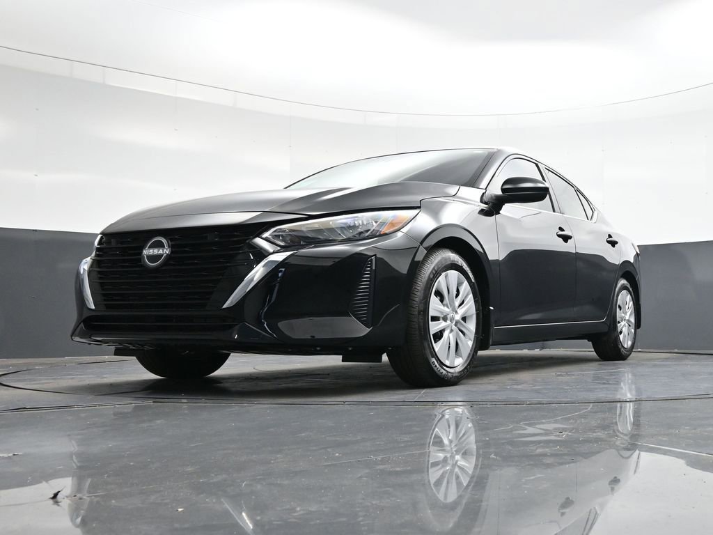 Certified 2025 Nissan Sentra S image 32