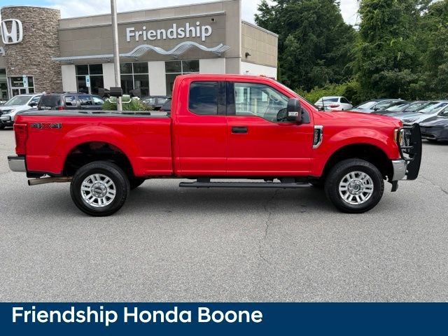 Used 2017 Ford F250 XLT w/ XLT Value Package AWD/4WD image 4