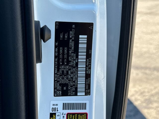Used 2021 Toyota Sienna XSE FWD image 37