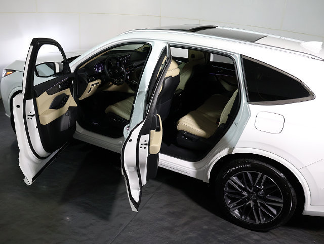 Used 2026 Acura MDX w/ Advance Package AWD/4WD image 5