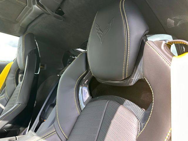 New 2026 Chevrolet Corvette Stingray Premium Cpe w/ Z51 Performance Package RWD image 28