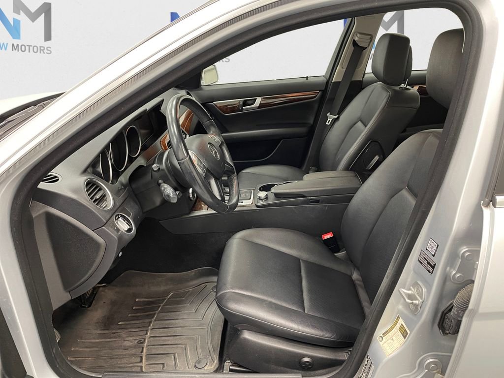 Used 2012 Mercedes-Benz C 300 4MATIC Sedan image 7