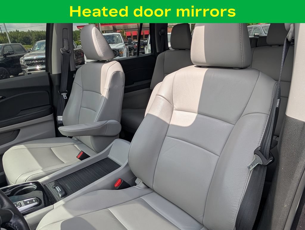 Used 2022 Honda Pilot Touring image 17