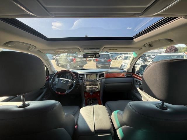 Used 2009 Lexus LX 570 4WD image 36