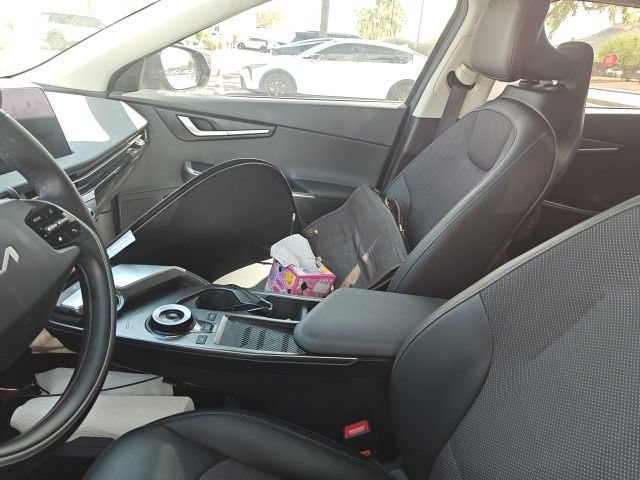 Certified 2024 Kia EV6 Light RWD image 5