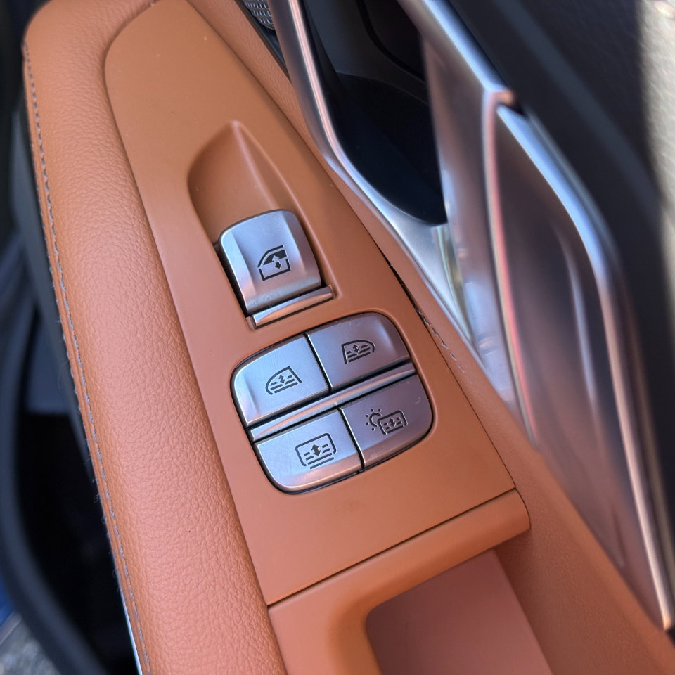 Used 2019 BMW X7 xDrive40i w/ Premium Package image 39