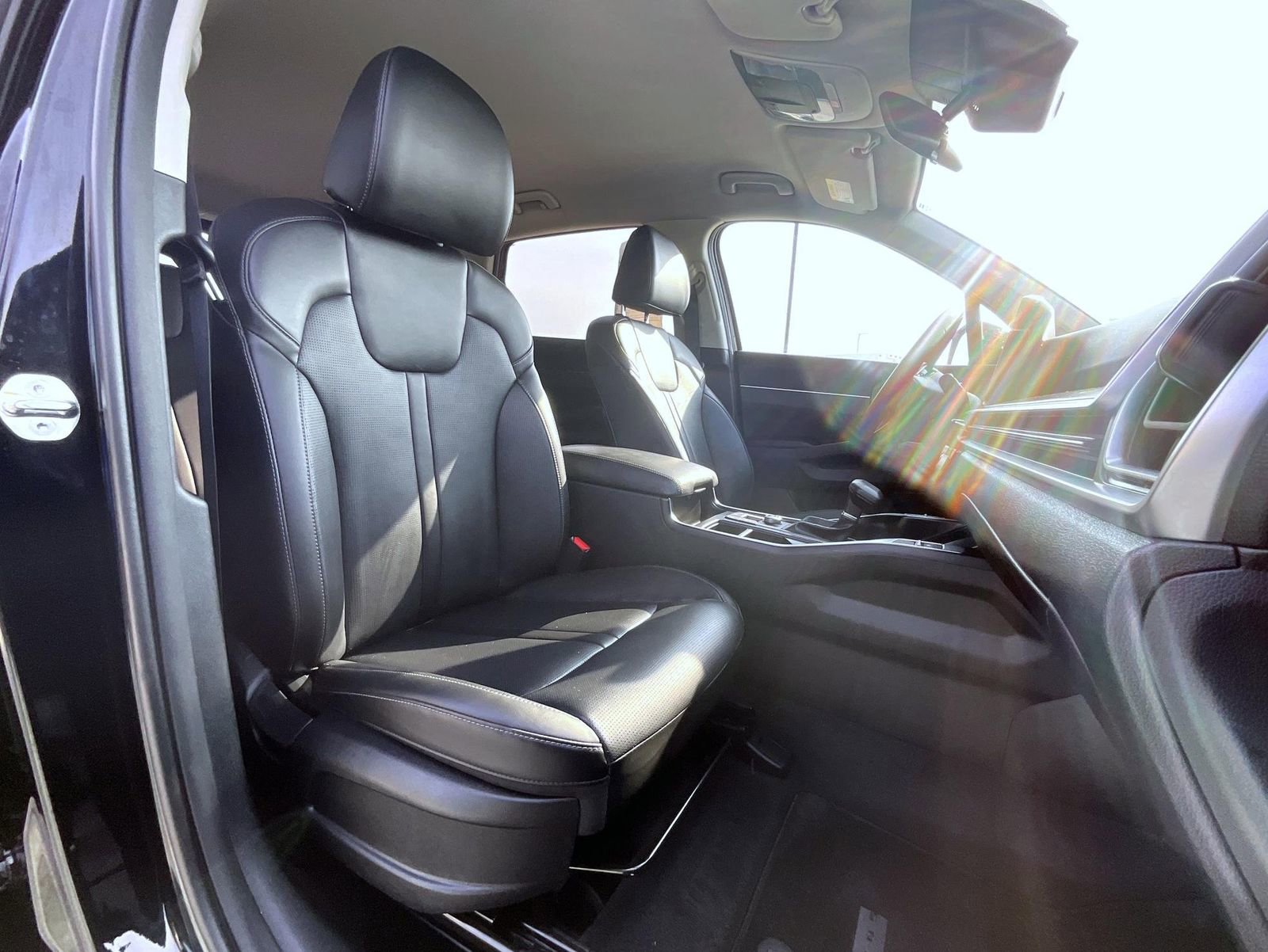 Used 2024 Kia Sorento S image 16