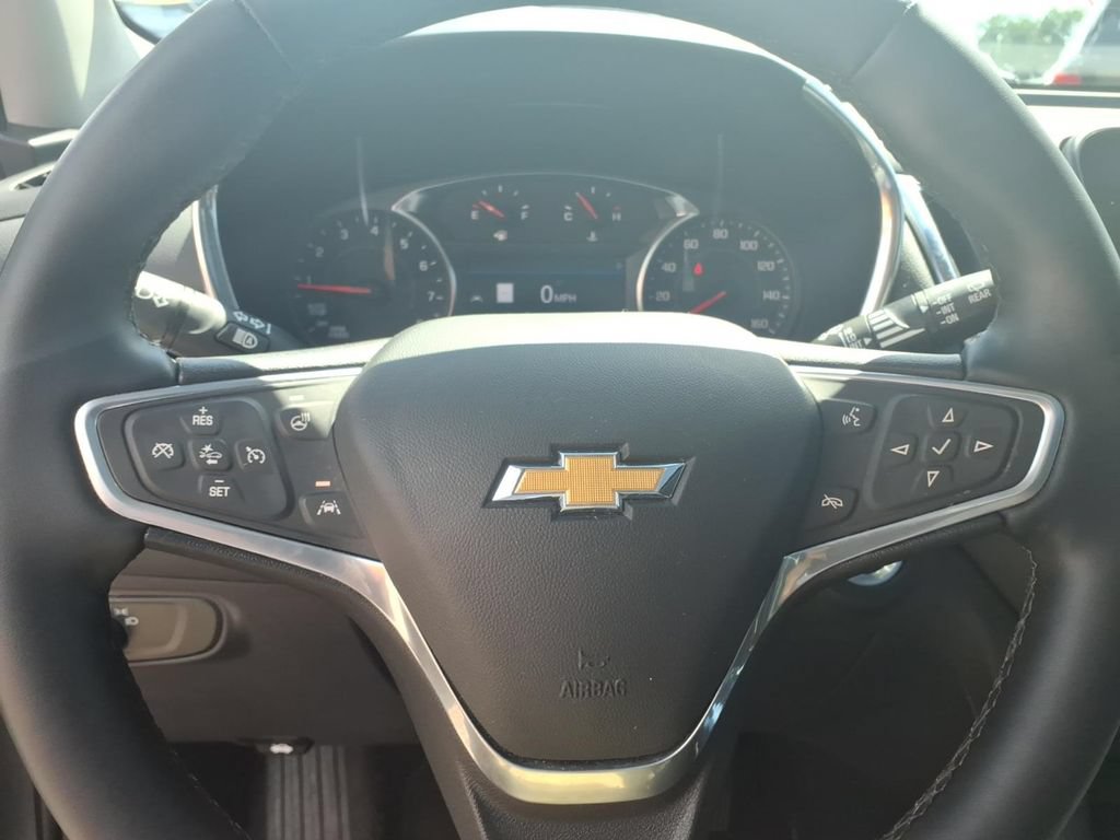 Used 2023 Chevrolet Equinox LT AWD/4WD image 11