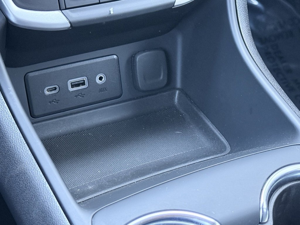 Used 2024 GMC Terrain SLE image 18