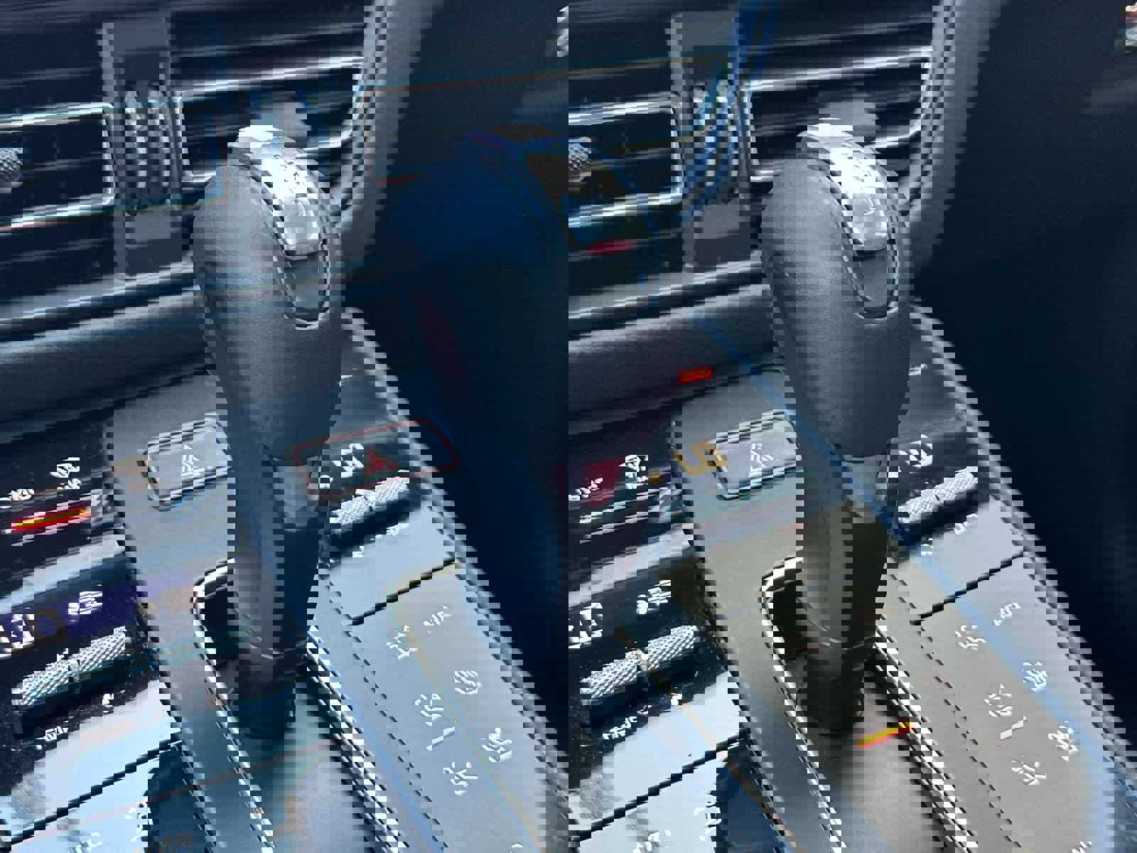 Used 2025 Porsche Macan image 25