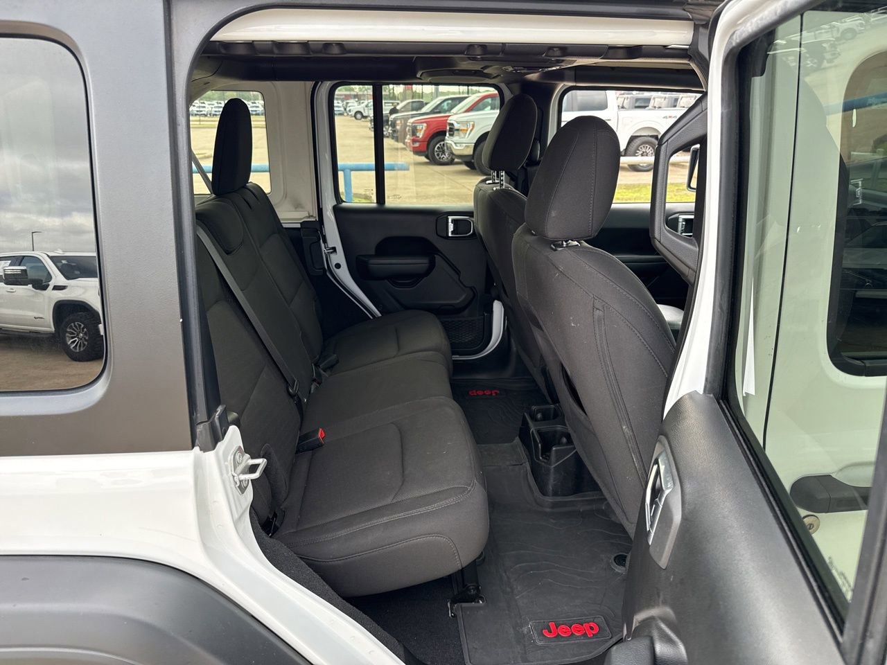 Used 2023 Jeep Wrangler Sport S image 12