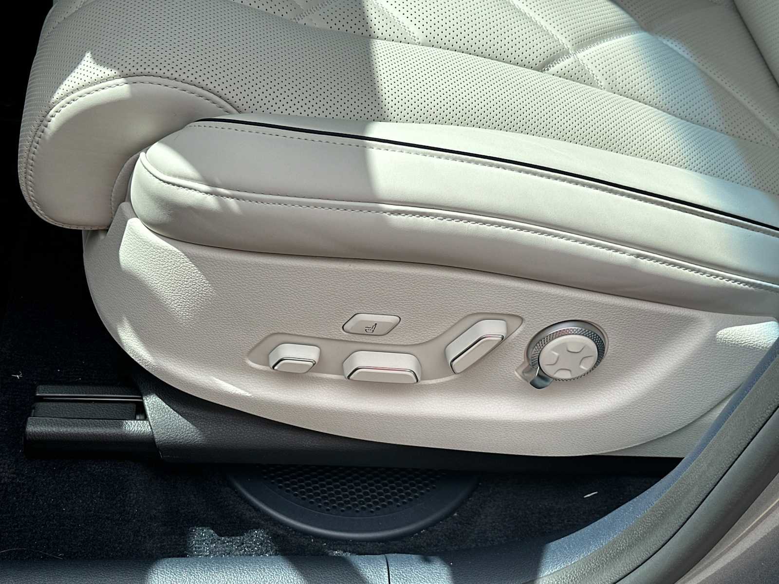 New 2026 Genesis GV80 3.5T Prestige image 9