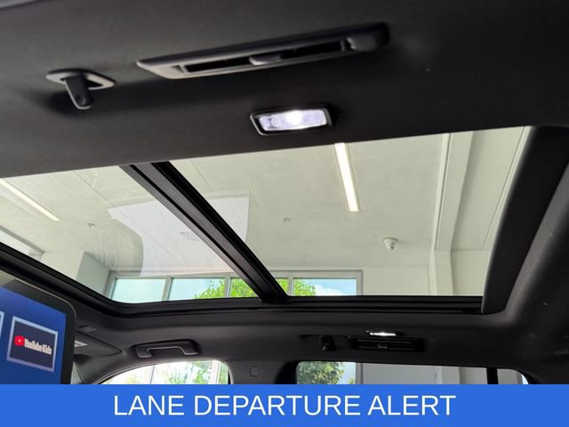 Used 2022 Chevrolet Tahoe RST w/ Luxury Package RWD image 9