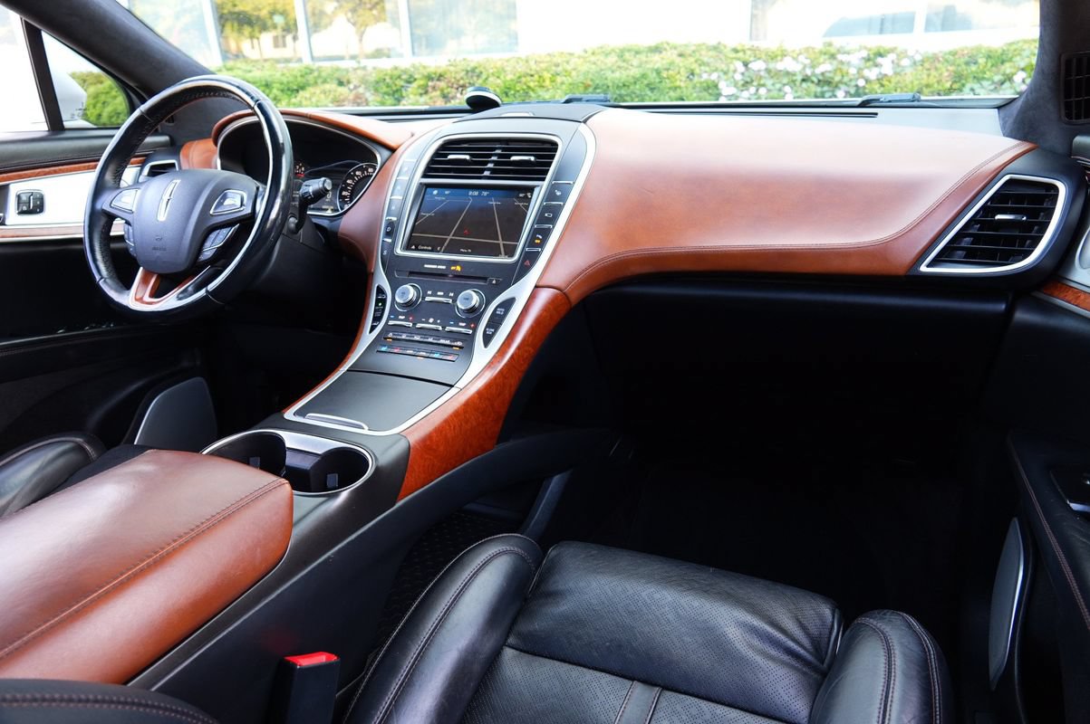 Used 2017 Lincoln MKX Black Label AWD/4WD image 7