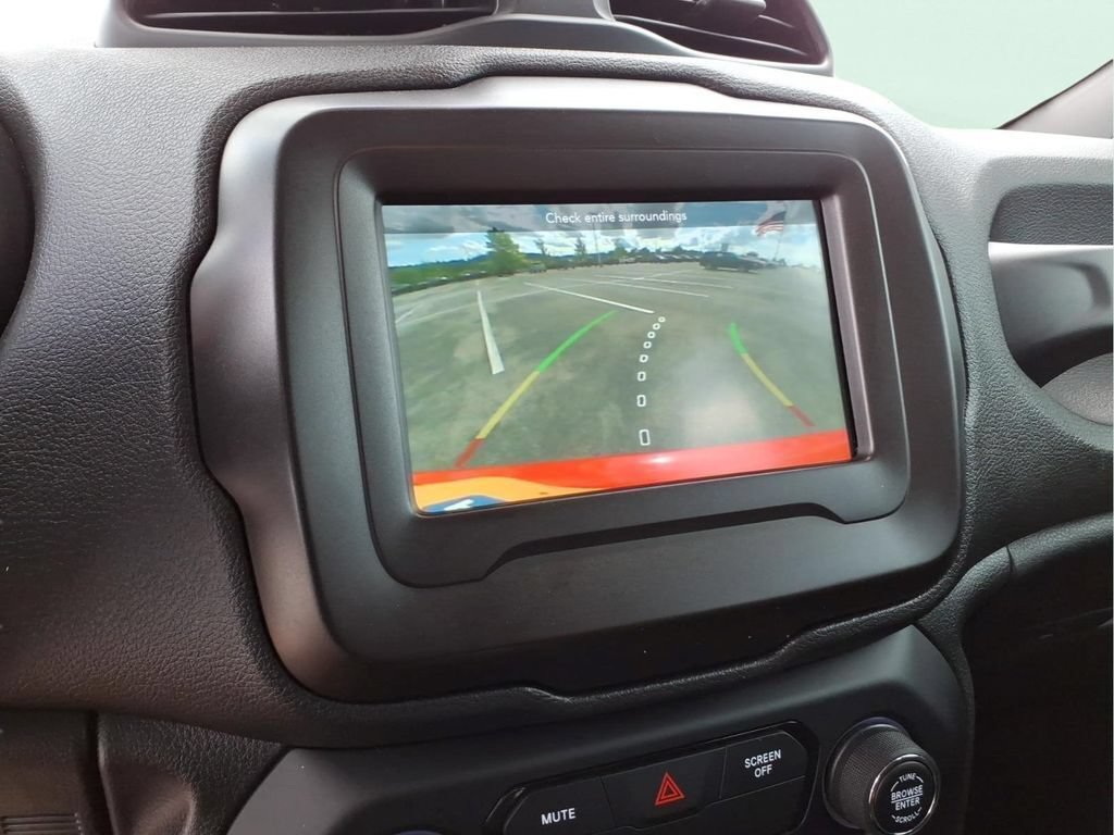 Certified 2019 Jeep Renegade Altitude w/ Quick Order Package 2XM AWD/4WD image 28