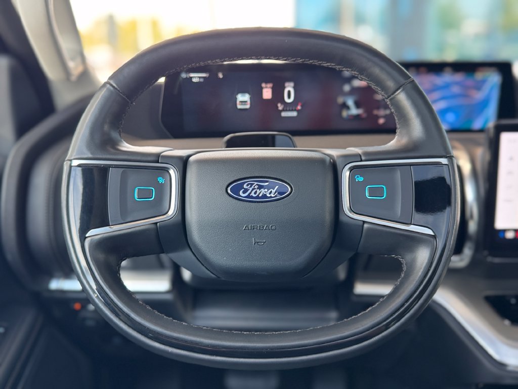 Used 2025 Ford Expedition Max Platinum AWD/4WD image 13