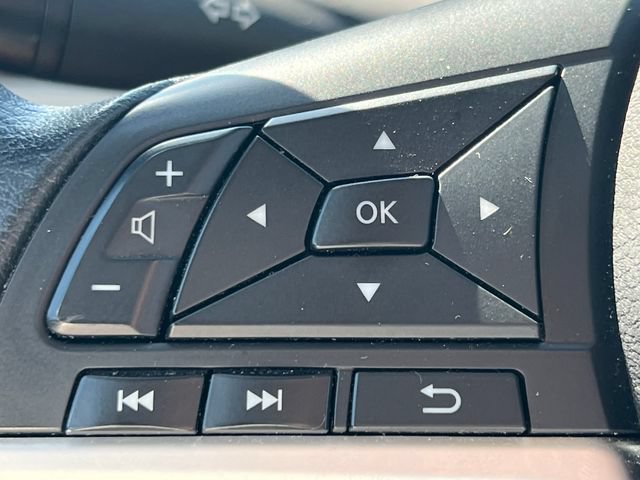 Used 2024 Nissan Altima 2.5 SV FWD image 24