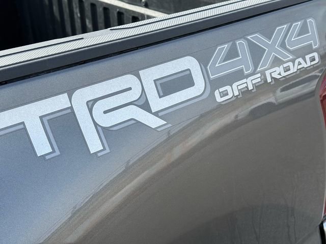 Used 2018 Toyota Tacoma TRD Off-Road image 11