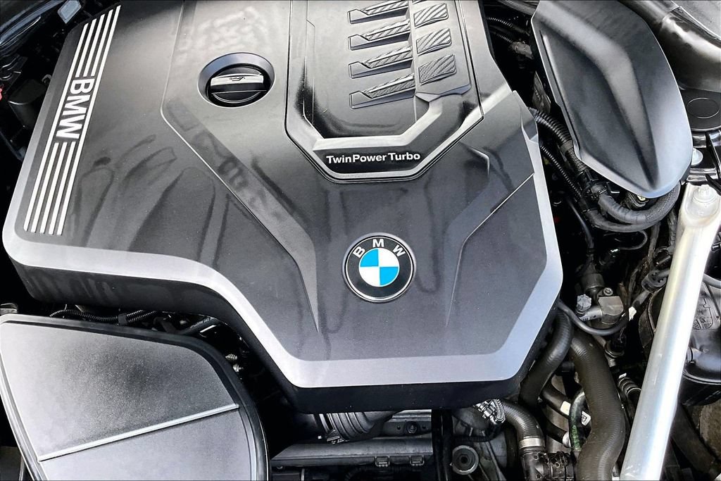 Used 2021 BMW 530i RWD image 33