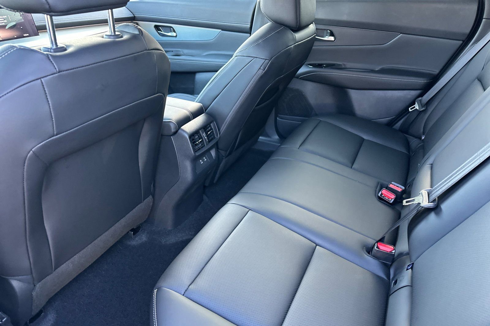 New 2026 Nissan Murano SL image 14