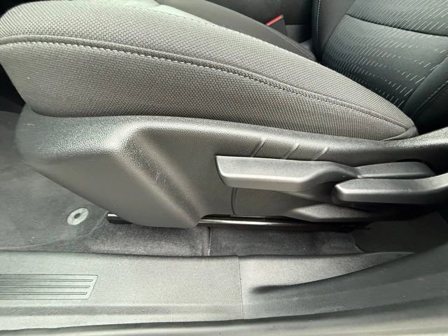 Used 2026 Chevrolet Equinox LT AWD/4WD image 14