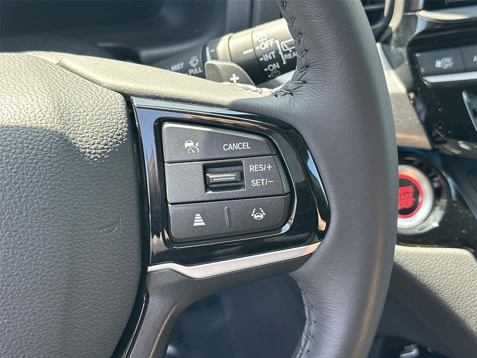 Used 2025 Honda Odyssey Touring image 35