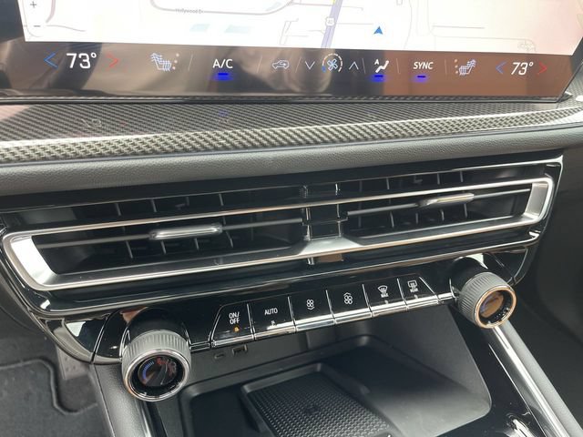 New 2027 Chevrolet Traverse Z71 w/ Driver Confidence Package AWD/4WD image 19