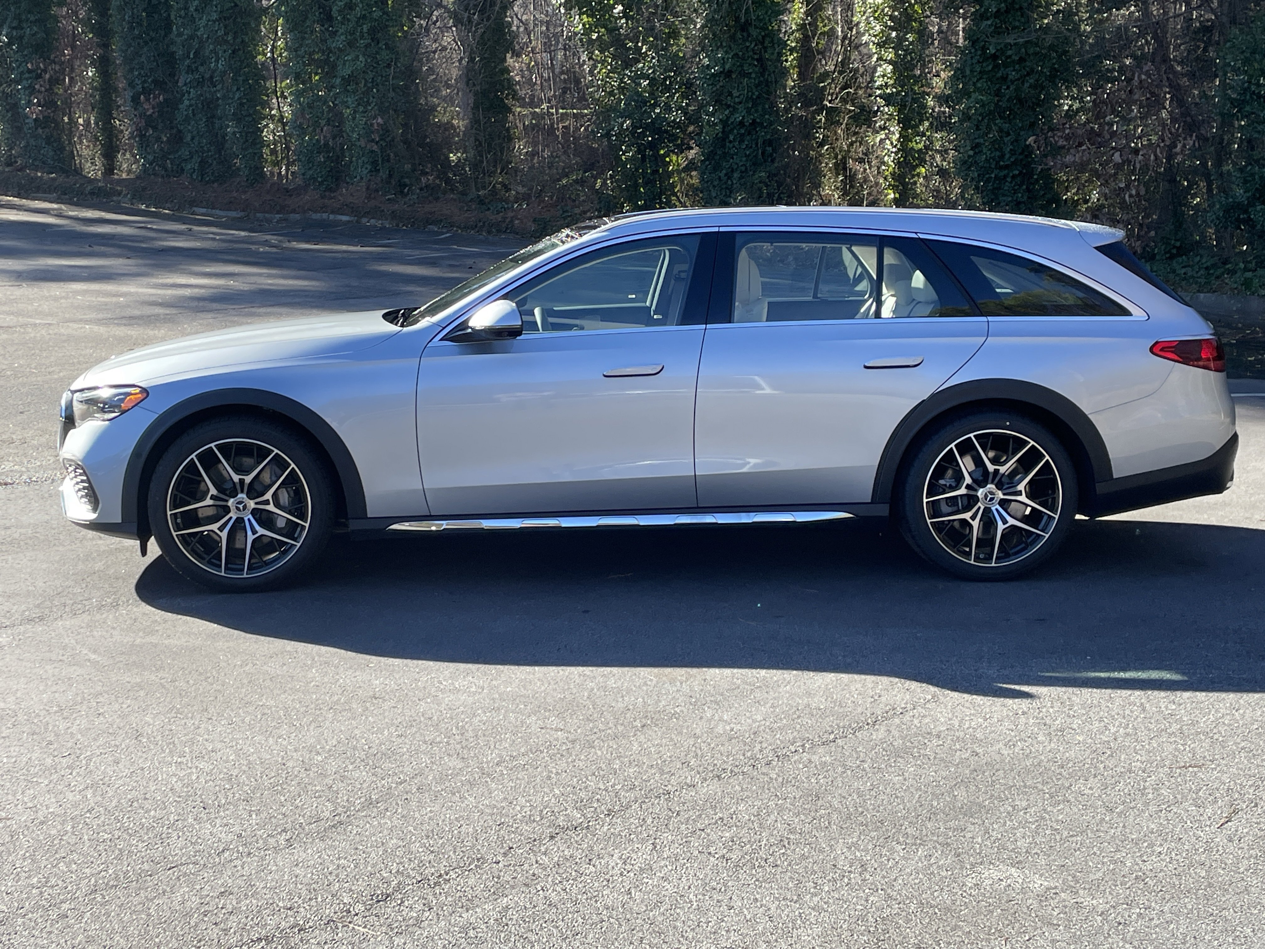 New 2026 Mercedes-Benz E 450 4MATIC All-Terrain Wagon image 14