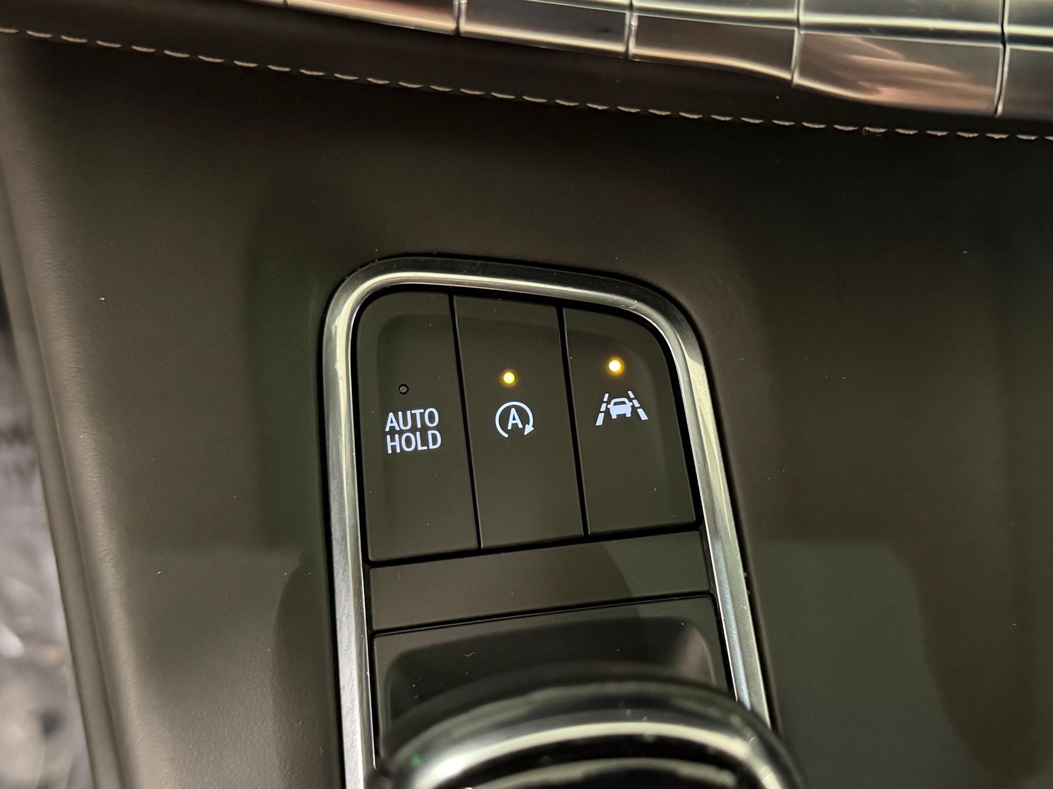 Used 2023 Cadillac Escalade Sport Platinum w/ Heavy-Duty Trailer Package AWD/4WD image 38