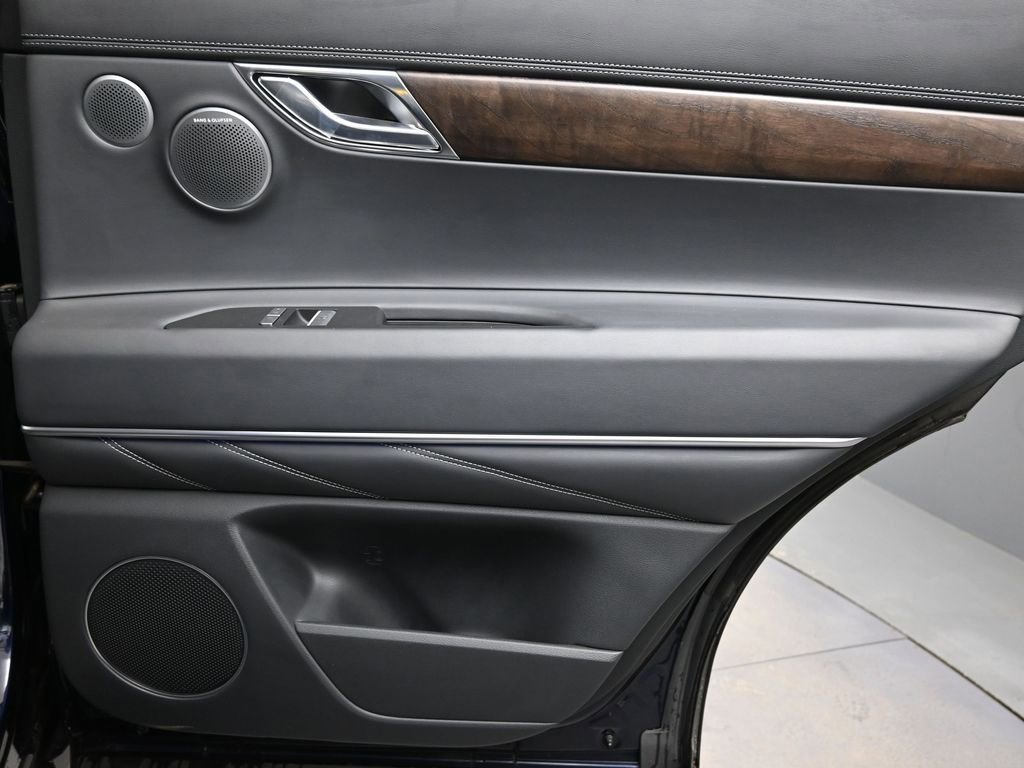Used 2025 Genesis GV80 3.5T Prestige image 14