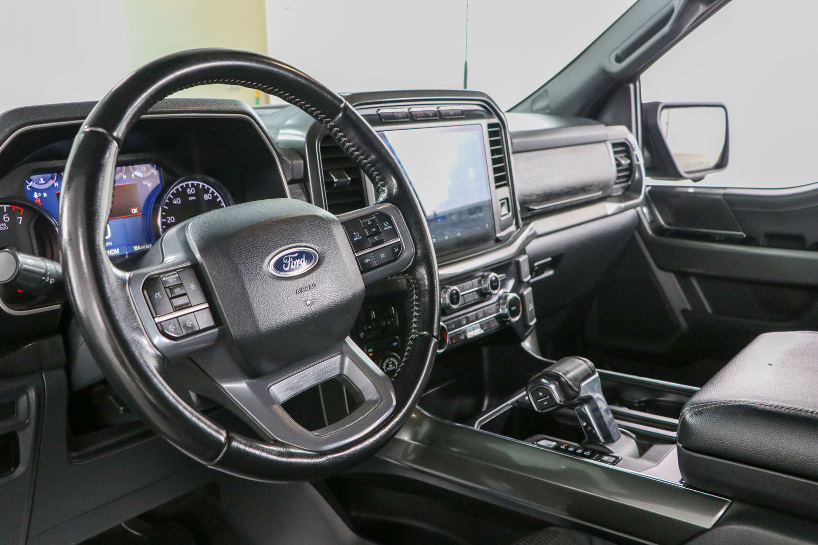 Used 2022 Ford F150 XLT w/ Equipment Group 302A High AWD/4WD image 24