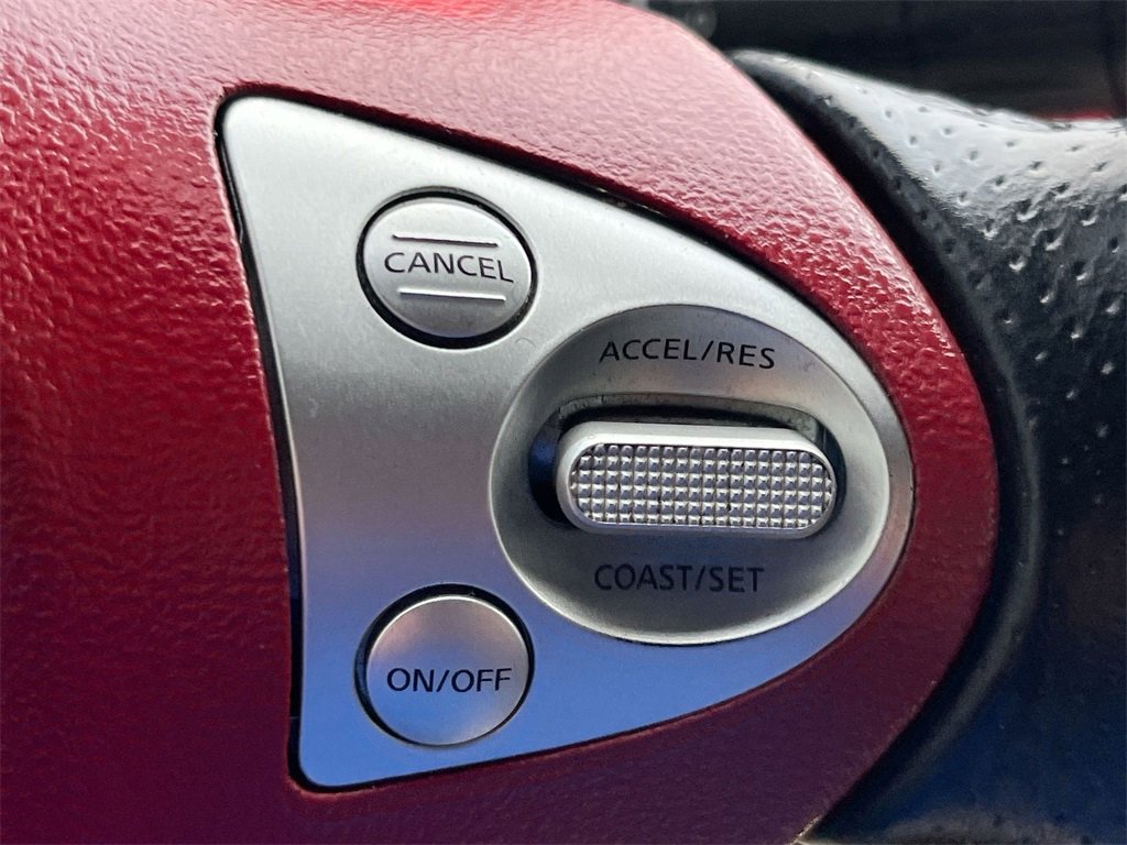 Used 2018 Nissan 370Z Touring Sport image 28
