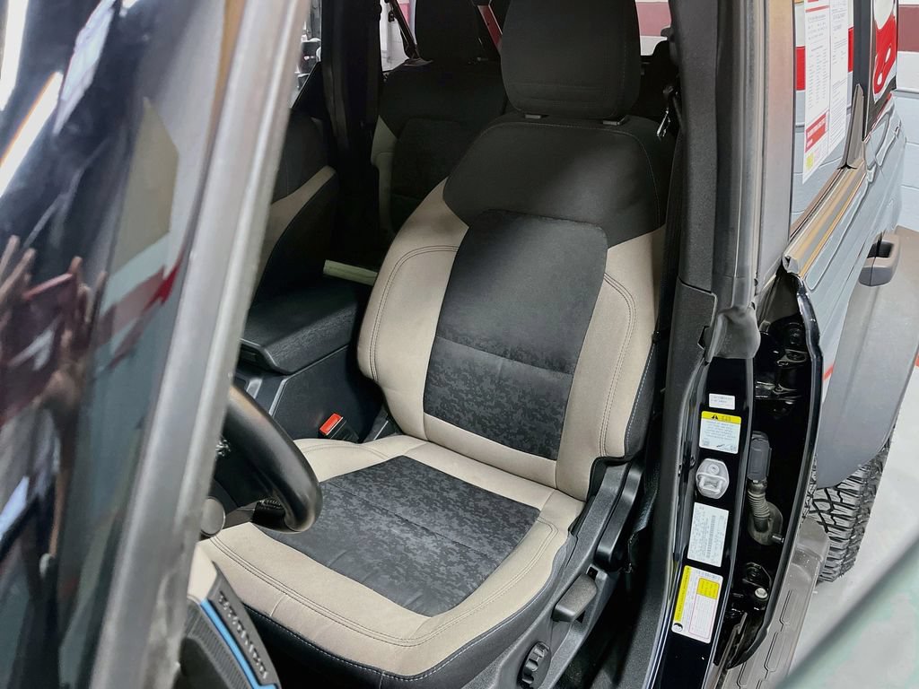 Used 2023 Ford Bronco Wildtrak AWD/4WD image 19
