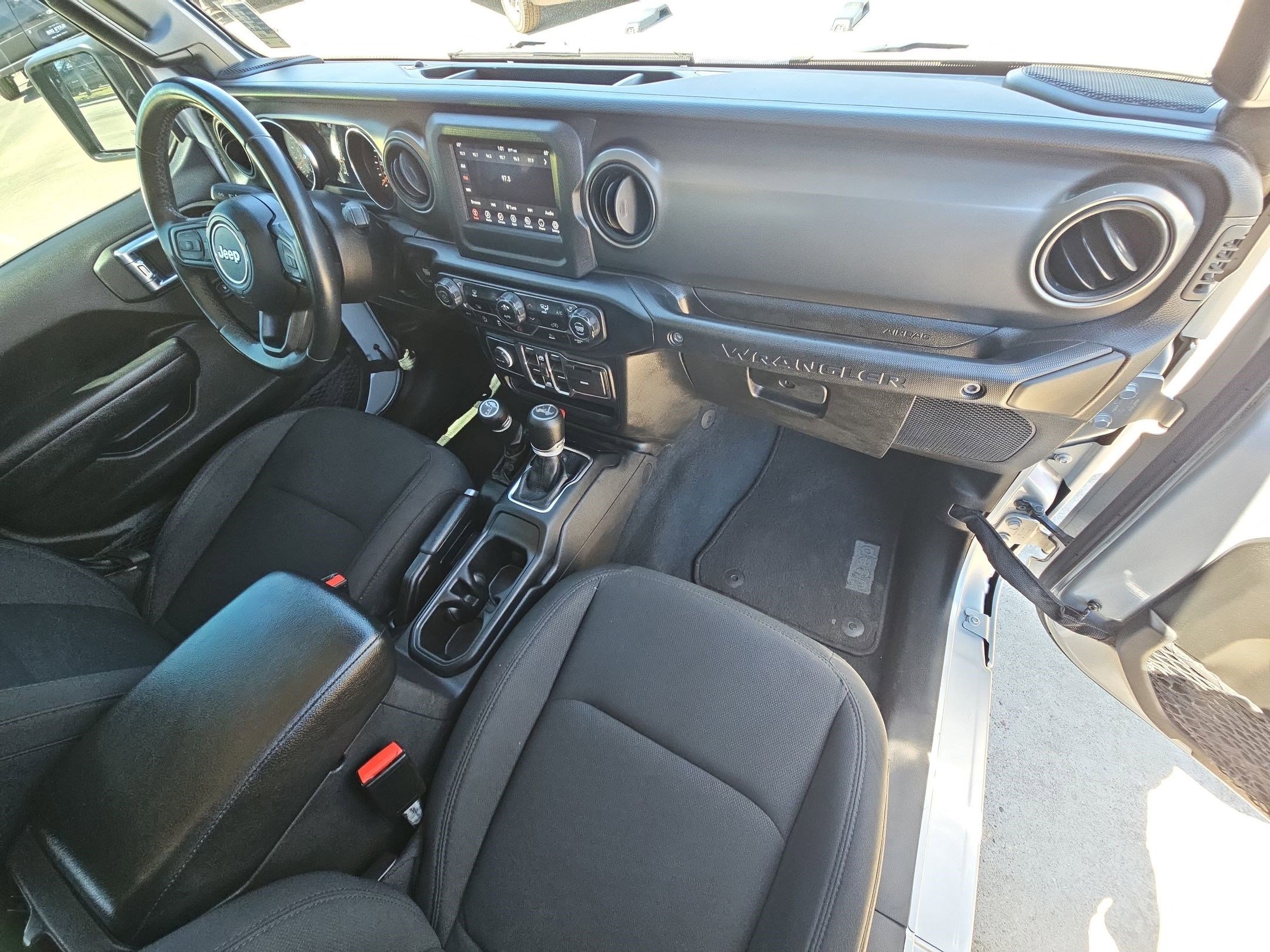 Used 2022 Jeep Wrangler Unlimited Sport S image 32