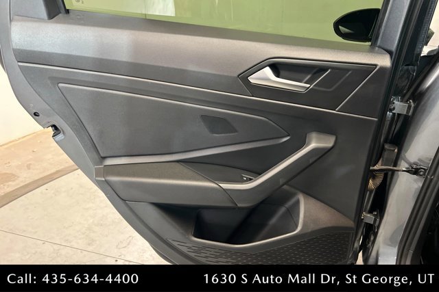 Used 2022 Volkswagen Jetta SE image 18