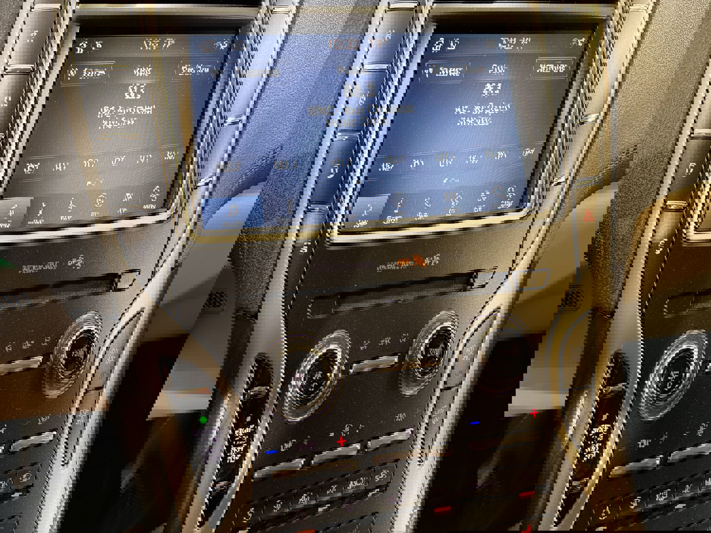 Used 2019 Lincoln Nautilus Select w/ Cargo Utility Package image 17