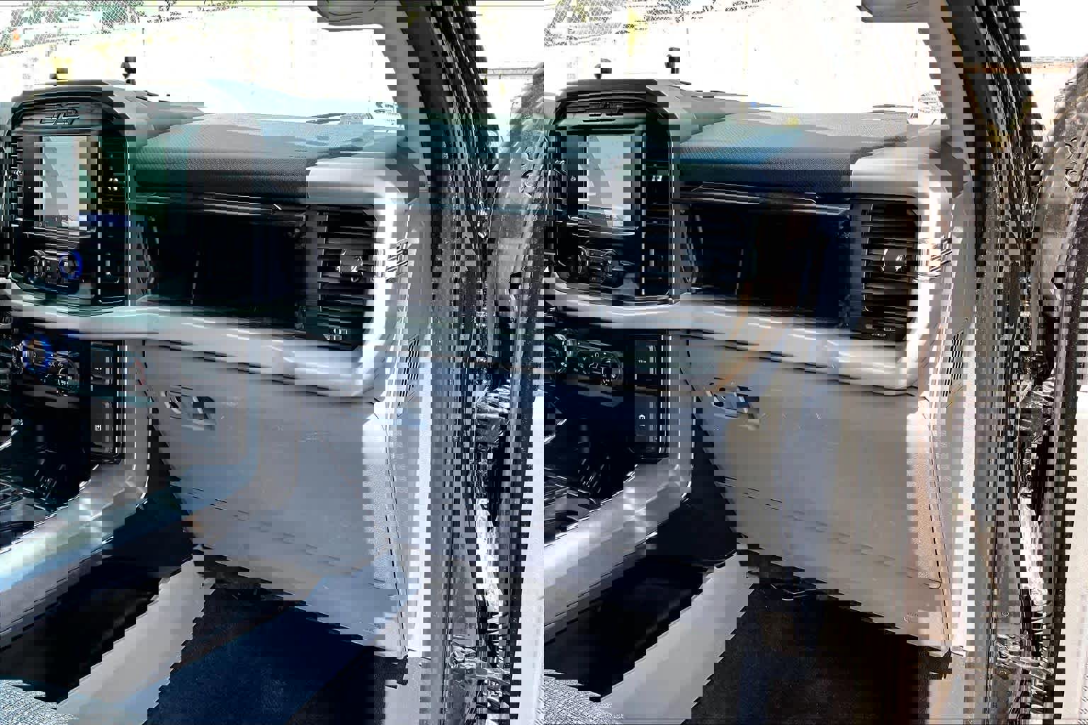 Used 2021 Ford F150 XLT image 19