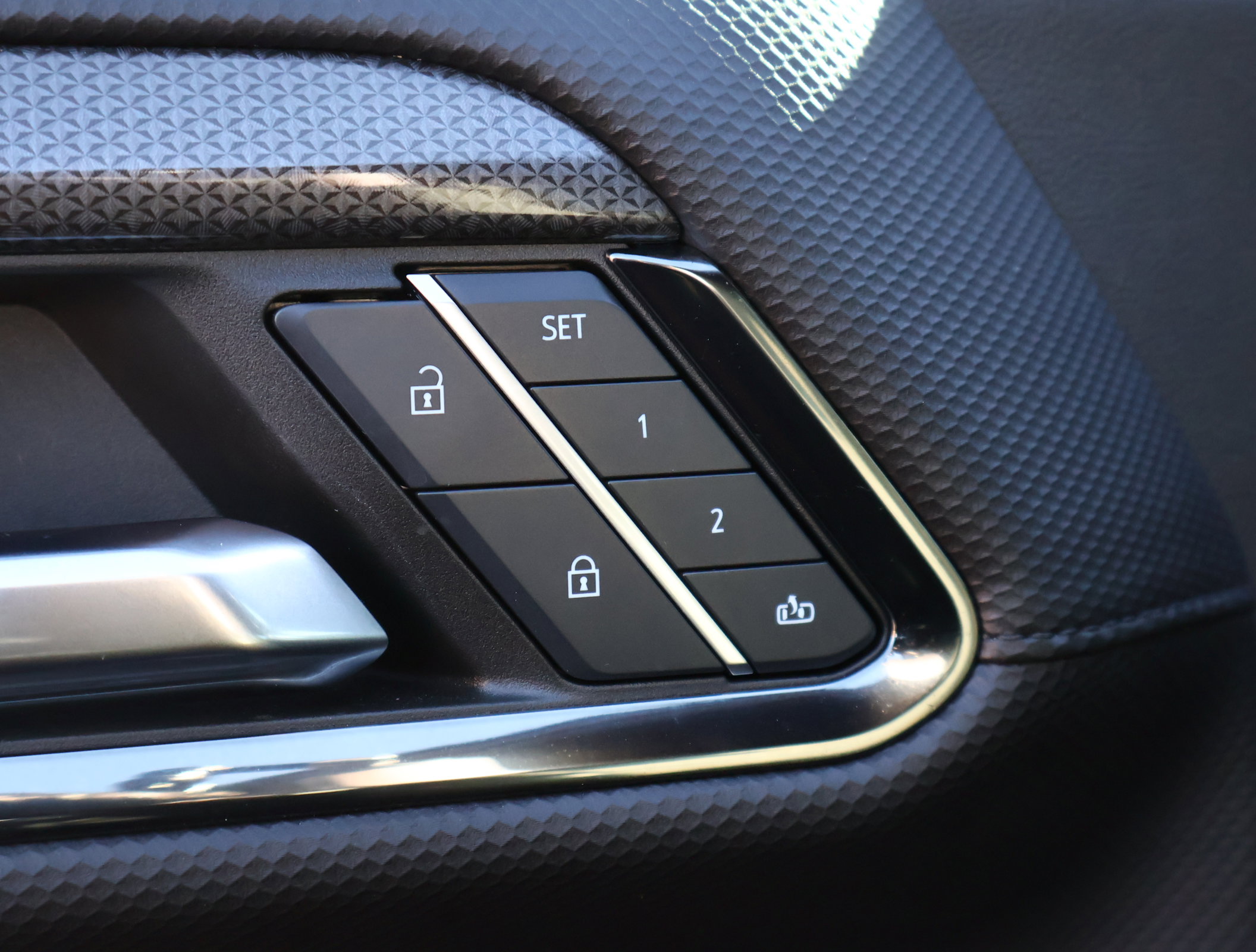 Certified 2024 Chevrolet Silverado 1500 ZR2 w/ Technology Package image 9