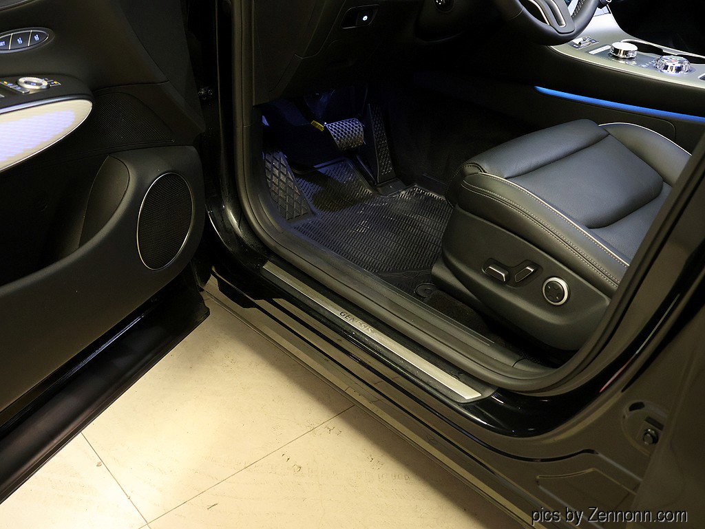 Used 2026 Genesis GV70 2.5T Advanced image 27