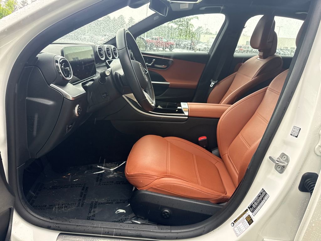 Used 2025 Mercedes-Benz C 300 Sedan image 13