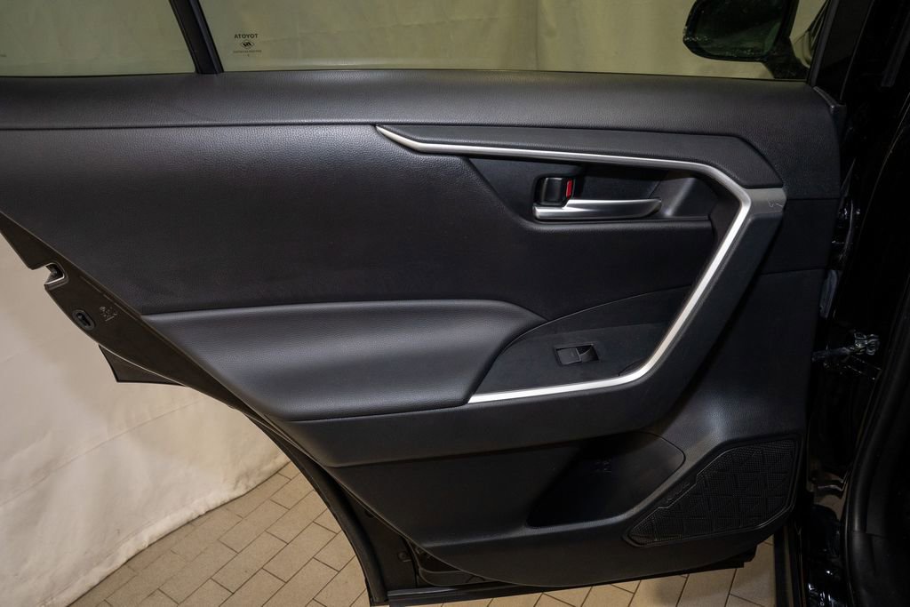 Used 2024 Toyota RAV4 XLE image 8