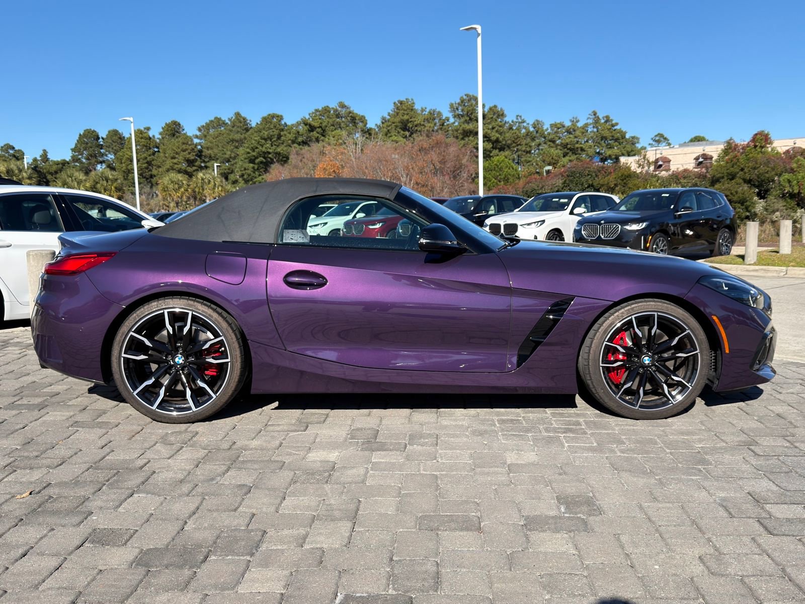 Used 2025 BMW Z4 M40i w/ Premium Package image 6
