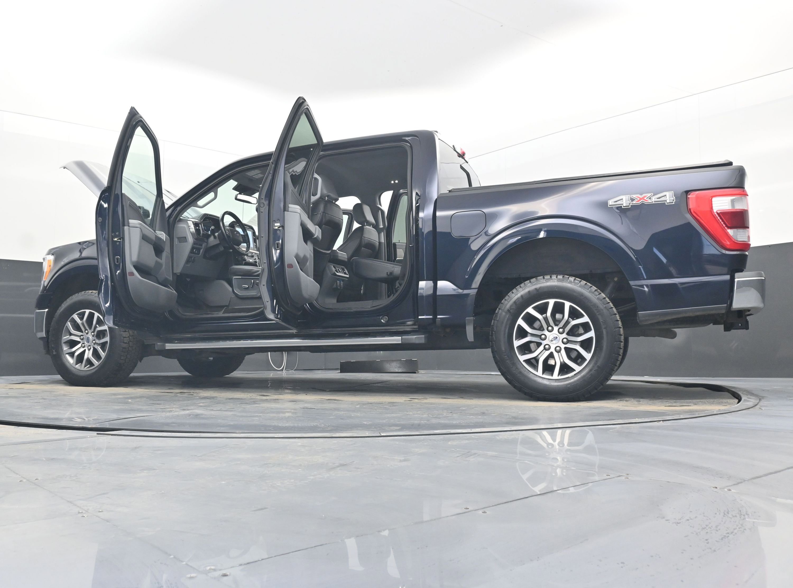 Used 2021 Ford F150 Lariat w/ Tow Technology Package image 45