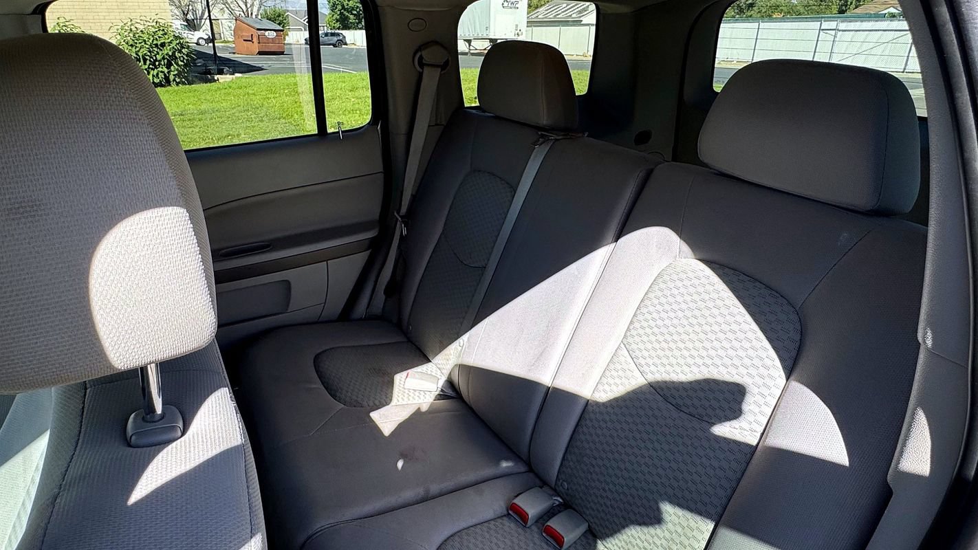 Used 2011 Chevrolet HHR LT FWD image 19