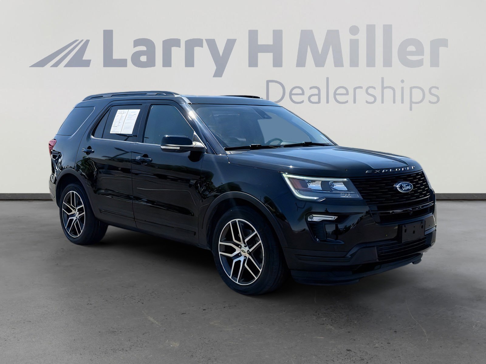 Used 2018 Ford Explorer Sport w/ Equipment Group 401A AWD/4WD image 7