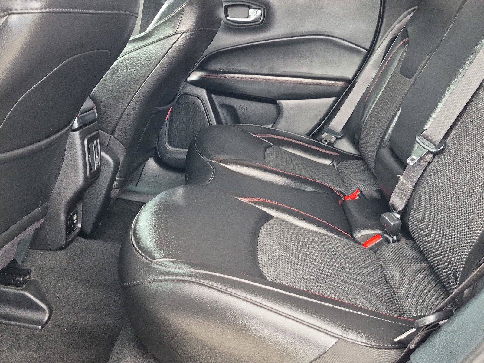Used 2020 Jeep Compass Trailhawk AWD/4WD image 17