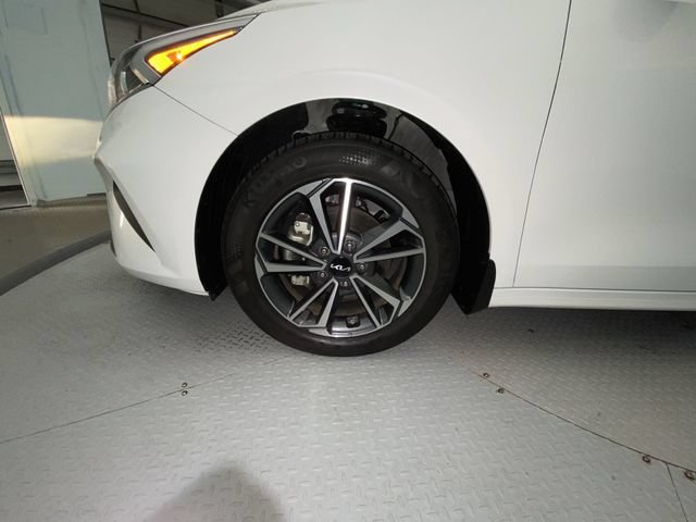 Used 2023 Kia Forte LXS FWD image 10