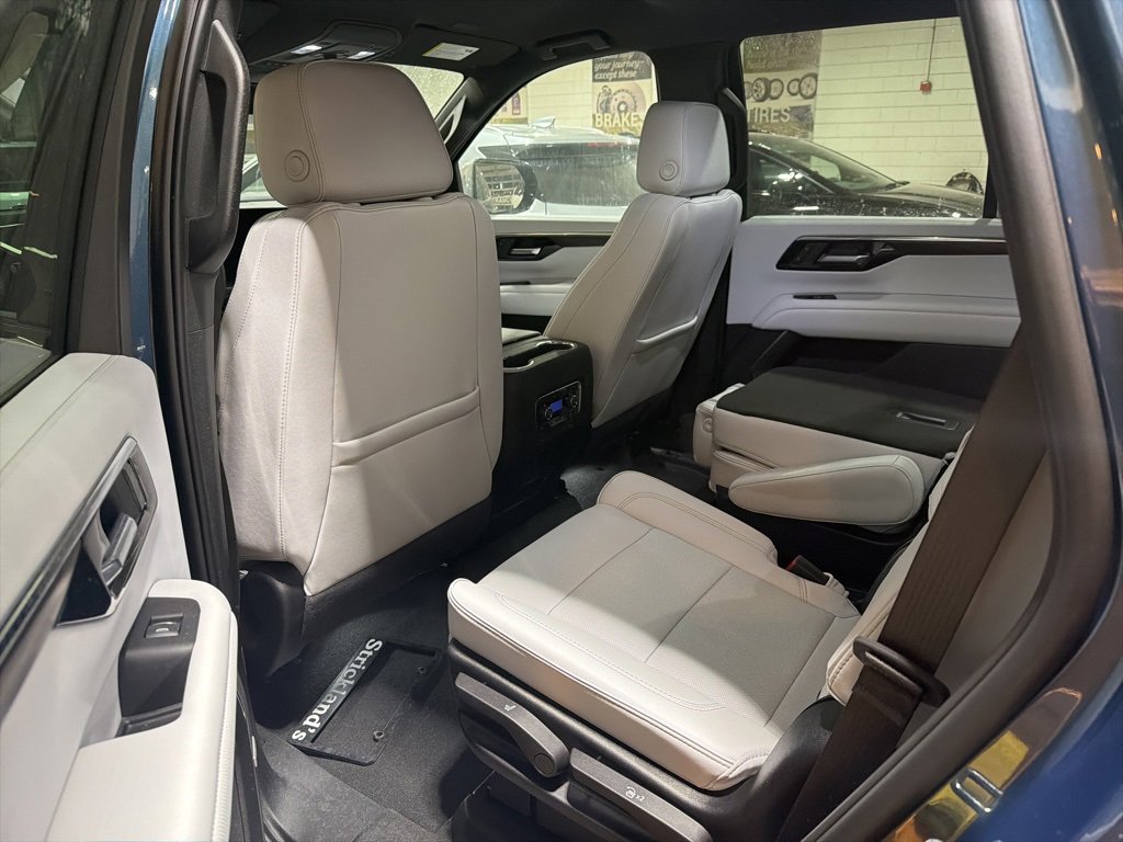Certified 2025 Chevrolet Tahoe Premier image 12