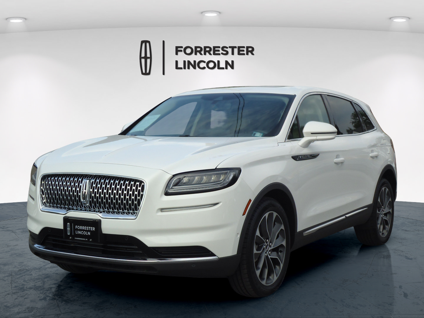 Certified 2023 Lincoln Nautilus Reserve w/ Equipment Group 201A AWD/4WD image 7