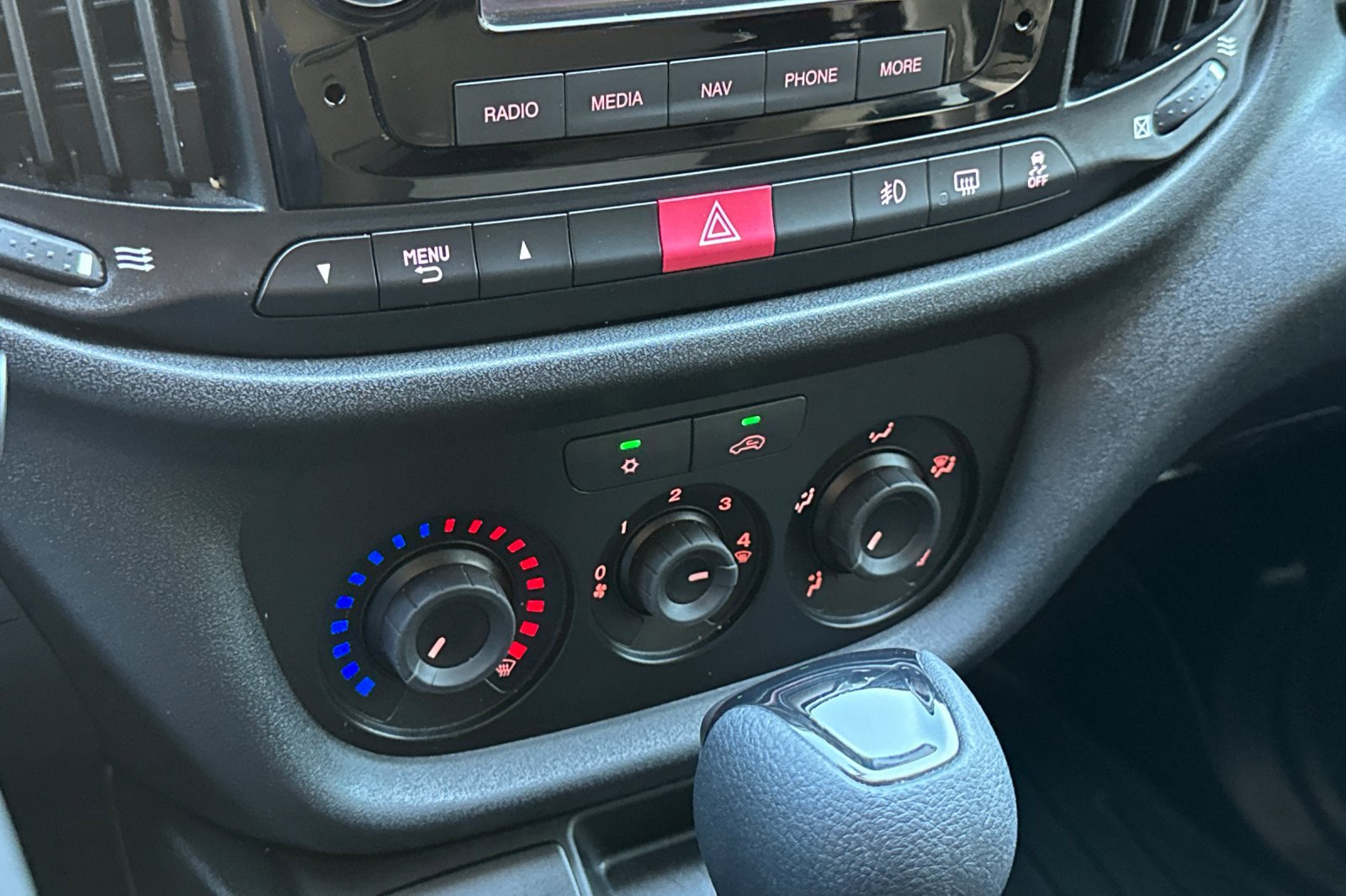 Used 2021 RAM ProMaster City Tradesman SLT FWD image 32